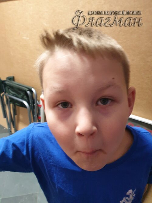 6549f809.ID Photo.033011